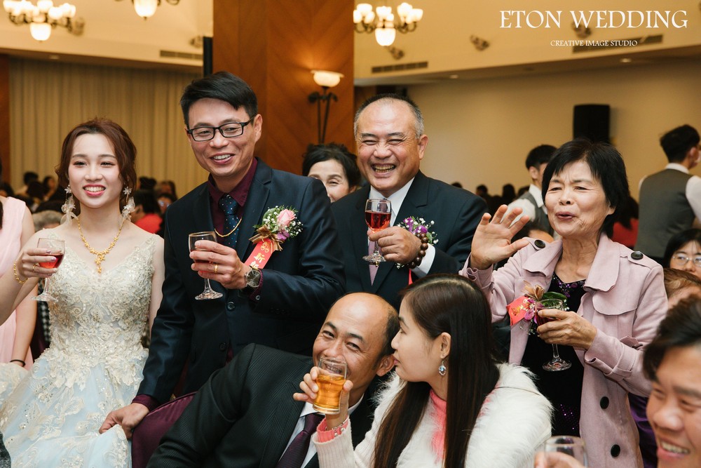 婚禮 婚紗,婚禮婚紗,結婚禮服,婚禮白紗,結婚白紗,婚禮婚紗推薦,婚禮 婚紗推薦,婚禮 手工婚紗,婚禮 婚紗款式,結婚婚紗,晚宴禮服,婚宴禮服,婚紗禮服,禮服婚紗